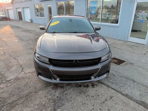 Used 2020 Dodge Charger SXT w/ Leather Interior Group image 5
