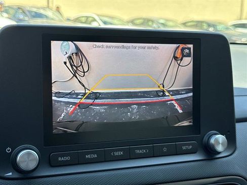 Used 2023 Hyundai Kona SE w/ Cargo Package image 24