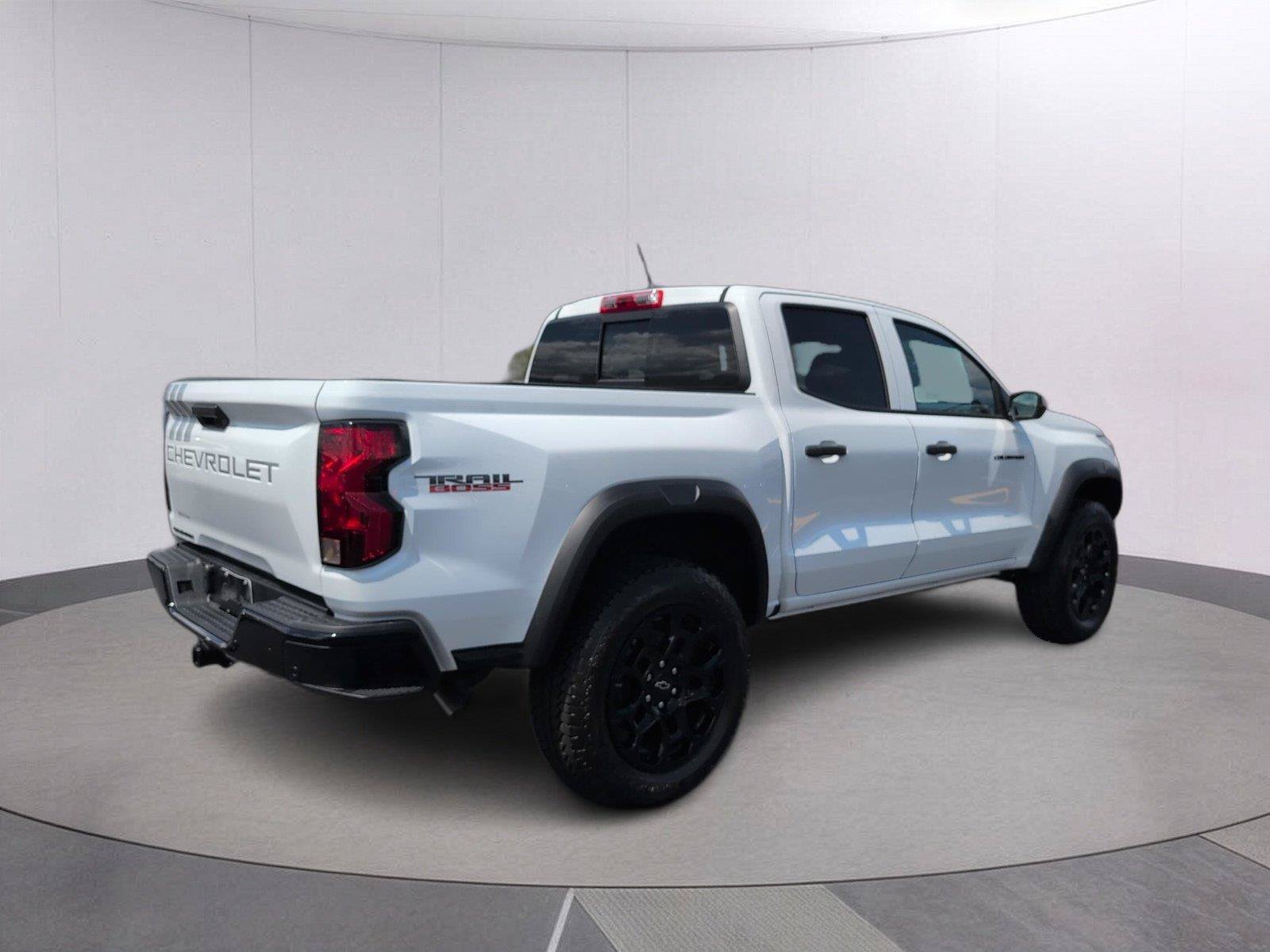 New 2026 Chevrolet Colorado Trail Boss AWD/4WD image 3