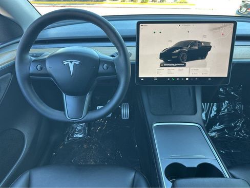 Used 2023 Tesla Model Y Performance image 20
