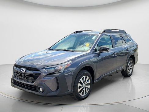 Used 2024 Subaru Outback Premium image 1