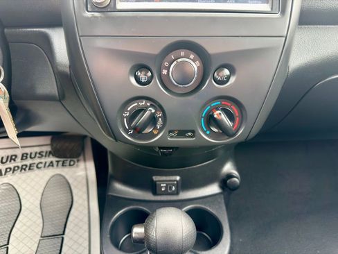 Used 2019 Nissan Versa S Plus image 21