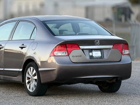 Used 2010 Honda Civic EX image 32