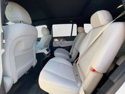 New 2025 Mercedes-Benz GLS 450 4MATIC image 16