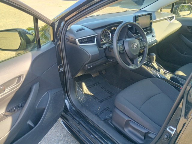 Used 2022 Toyota Corolla LE FWD image 24