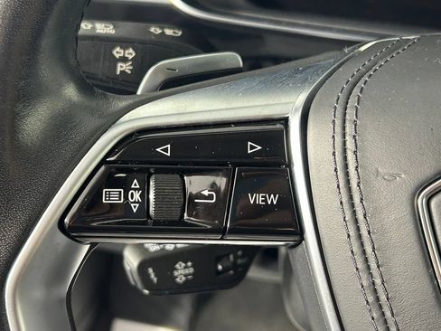 Used 2023 Audi A8 L 3.0T AWD/4WD image 30