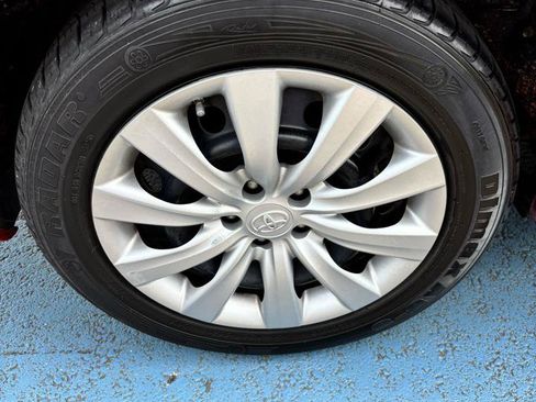 Used 2012 Toyota Corolla LE FWD image 23