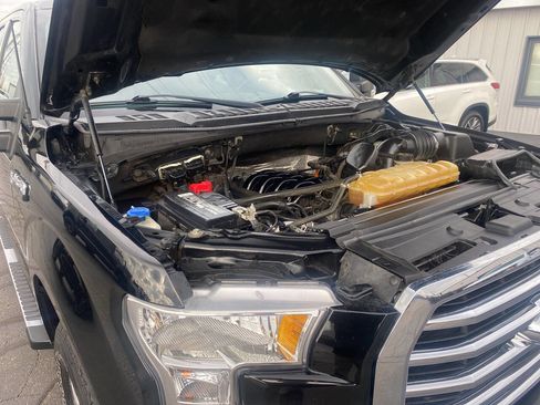 Used 2017 Ford F150 XLT w/ Equipment Group 302A Luxury image 37