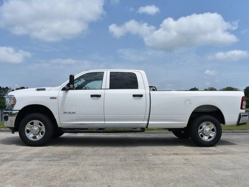 Used 2022 RAM 2500 Tradesman w/ Chrome Appearance Group AWD/4WD image 7