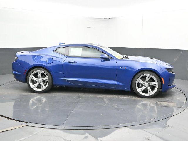Used 2023 Chevrolet Camaro LT w/ RS Package RWD image 4