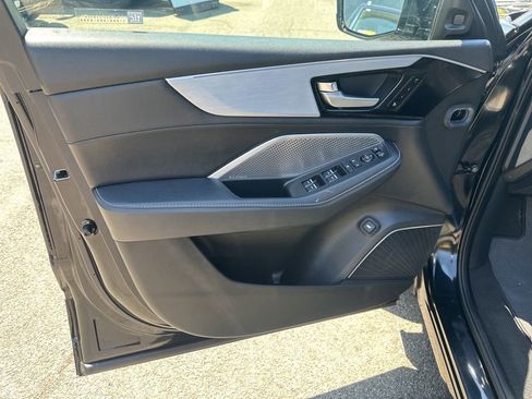 Used 2023 Acura MDX SH-AWD w/ Technology Package image 8