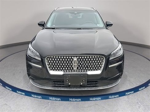 Used 2022 Lincoln Corsair AWD w/ Premium Package image 2