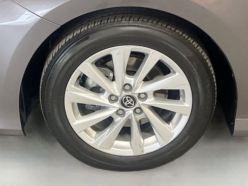 Used 2023 Toyota Camry LE image 29