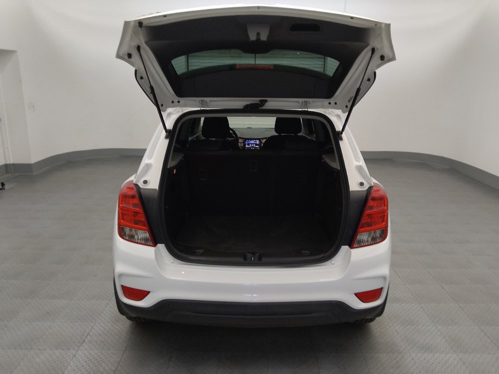 Used 2020 Chevrolet Trax LS w/ LPO, Protection Package FWD image 29