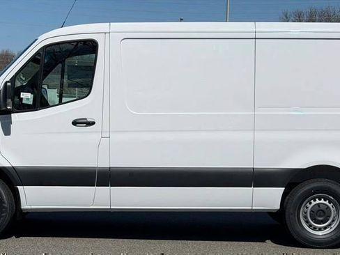 New 2026 Mercedes-Benz Sprinter 2500 image 8