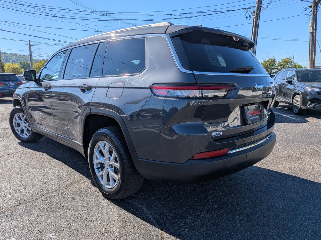 Used 2023 Jeep Grand Cherokee L Limited w/ Luxury Tech Group II AWD/4WD image 6
