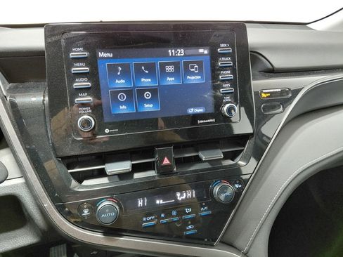 Used 2023 Toyota Camry SE image 27