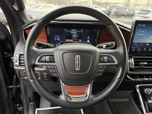 Used 2024 Lincoln Navigator Reserve image 27