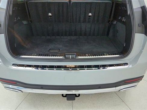 Used 2024 Mercedes-Benz GLS 450 4MATIC image 14