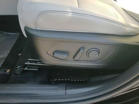 New 2026 Hyundai Tucson Limited image 13