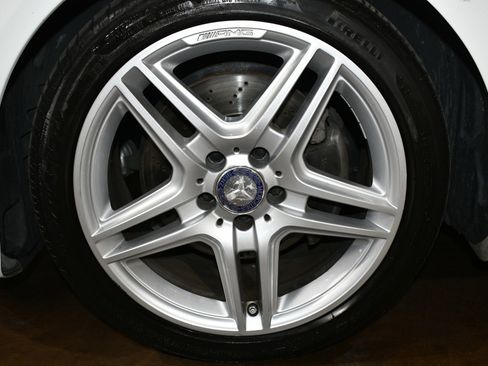 Used 2014 Mercedes-Benz E 350 4MATIC Sedan image 65