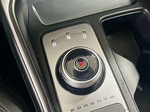 Certified 2023 Kia Sorento EX FWD image 17