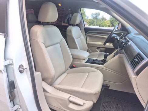 Used 2019 Volkswagen Atlas SE w/ Panoramic Sunroof Package AWD/4WD image 21