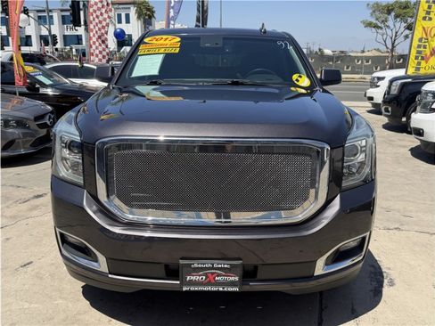 Used 2017 GMC Yukon SLT RWD image 2