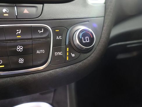 Used 2021 Chevrolet Malibu LT image 45