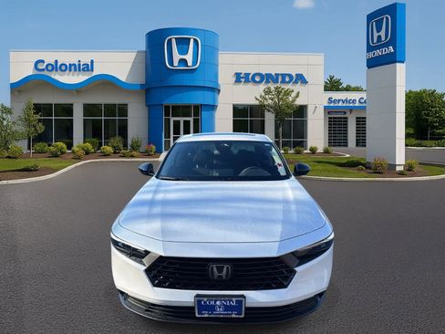 Used 2025 Honda Accord SE image 10
