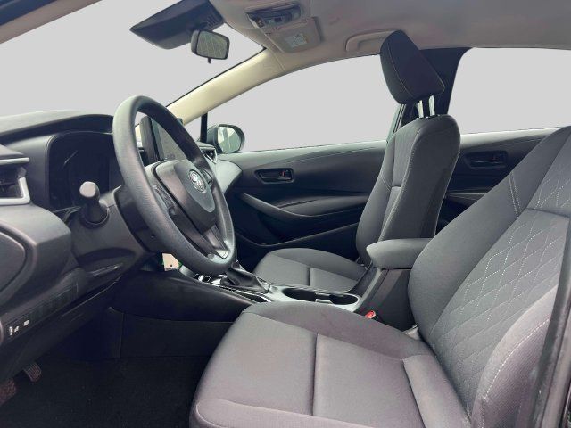 Used 2026 Toyota Corolla LE FWD image 21