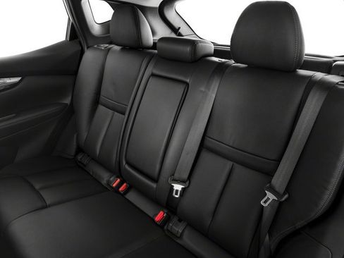 Used 2018 Nissan Rogue Sport SL FWD image 16