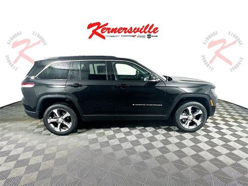 New 2025 Jeep Grand Cherokee Limited image 8