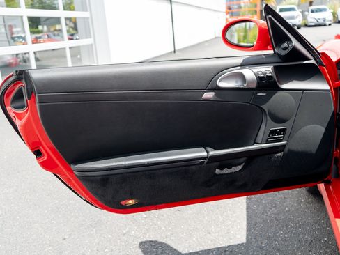 Used 2006 Porsche Cayman S RWD image 10