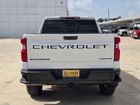 Certified 2025 Chevrolet Silverado 1500 Custom Trail Boss w/ Dark Appearance Package AWD/4WD image 6