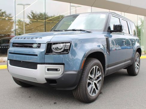 Used 2025 Land Rover Defender 110 S image 1