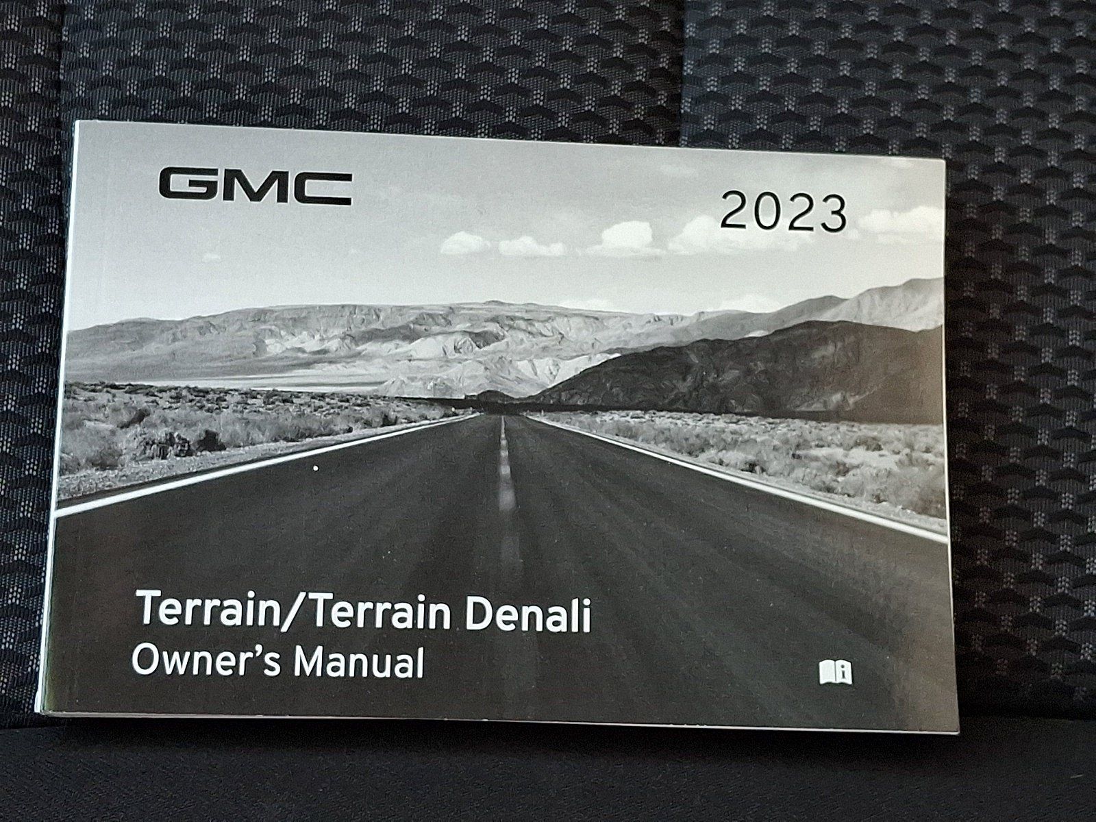 Used 2023 GMC Terrain SLE w/ Driver Convenience Package AWD/4WD image 27