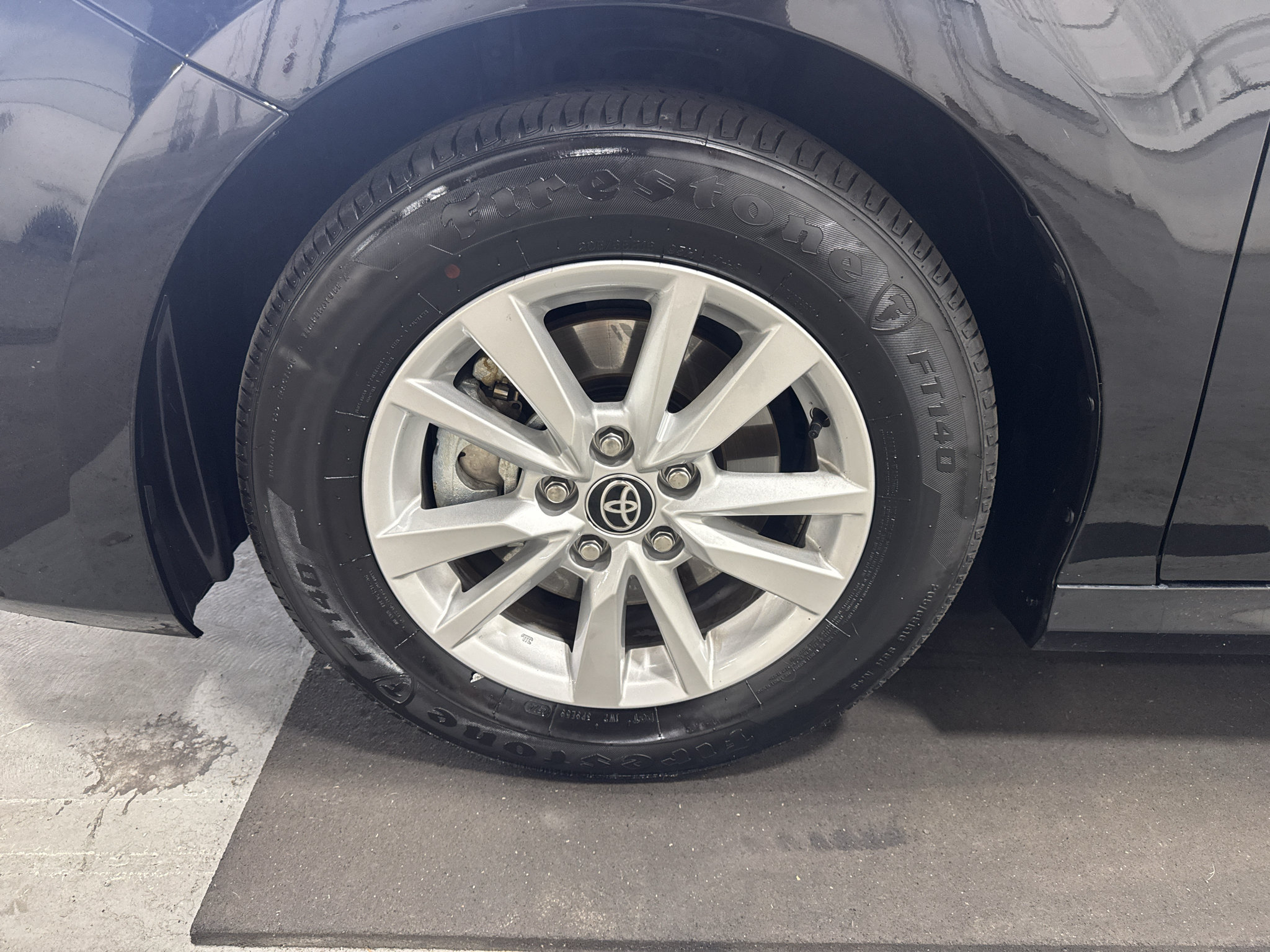 Used 2025 Toyota Camry LE FWD image 22