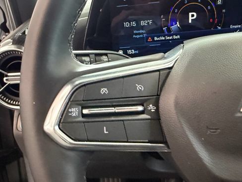 Used 2025 Chevrolet Equinox LT w/ Safety and Technology Package FWD image 24