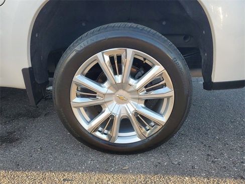 Used 2022 Chevrolet Silverado 1500 High Country w/ High Country Premium Package image 80