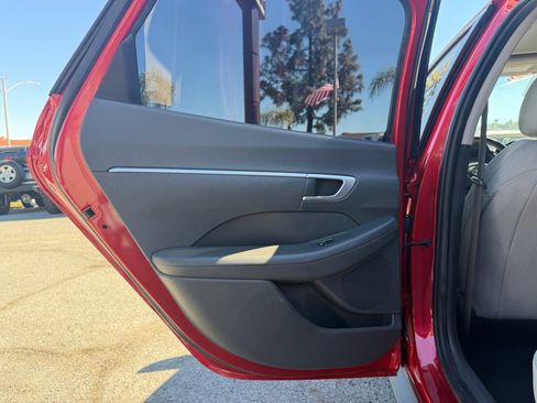 Used 2021 Hyundai Sonata SE image 22