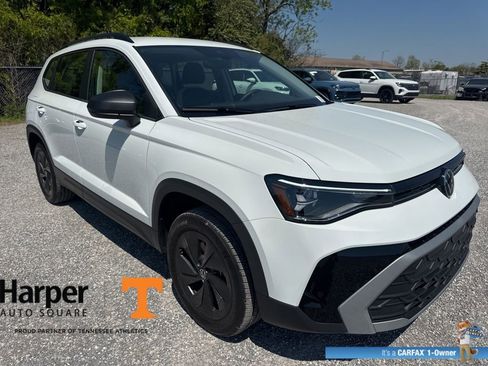 Used 2025 Volkswagen Taos S image 7