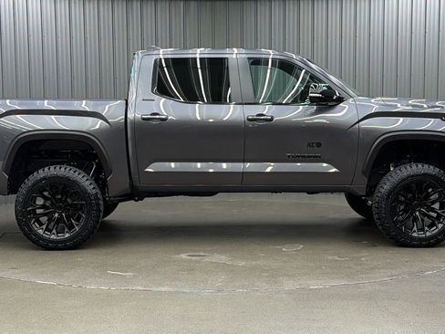 Used 2025 Toyota Tundra Limited image 6