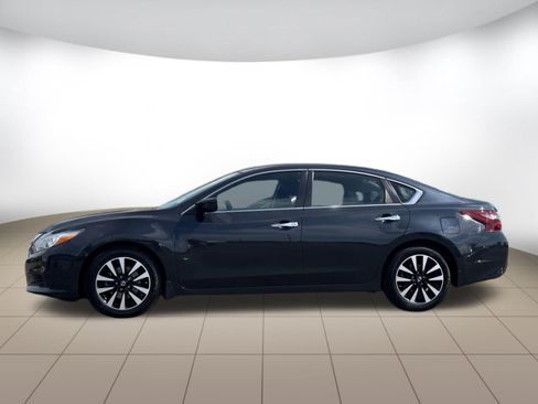 Used 2018 Nissan Altima 2.5 S FWD image 4