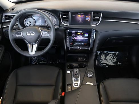 Certified 2025 INFINITI QX50 Luxe image 20