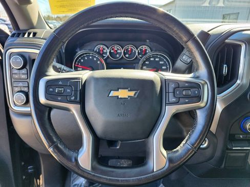 Used 2021 Chevrolet Silverado 1500 LT image 25