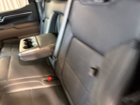 Used 2025 GMC Sierra 1500 SLT RWD image 19