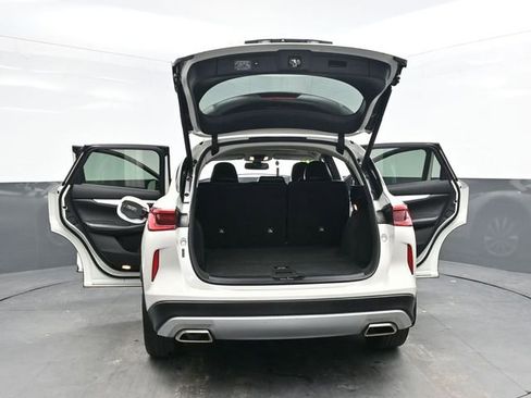 Used 2019 INFINITI QX50 Essential w/ Premium Heat Package image 43