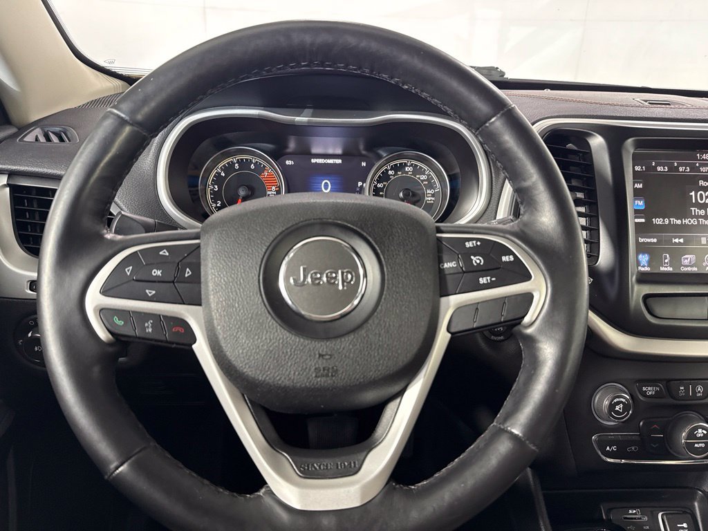 Used 2016 Jeep Cherokee Limited AWD/4WD image 21