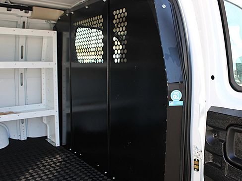 Used 2024 GMC Savana 2500 w/ Driver Convenience Package image 10